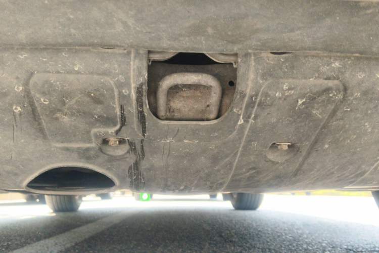 Used Kia Sorento 2012 2.4L Gasoline Luxury Edition Chassis Front