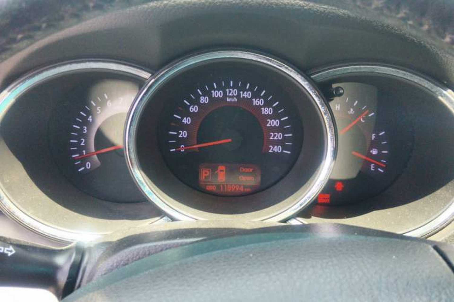 Used Kia Sorento 2012 2.4L Gasoline Luxury Edition Instrument Cluster