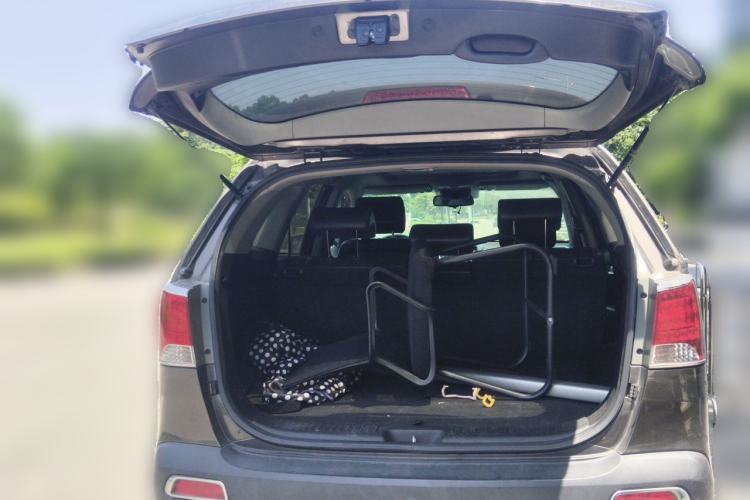 Used Kia Sorento 2012 2.4L Gasoline Luxury Edition Trunk