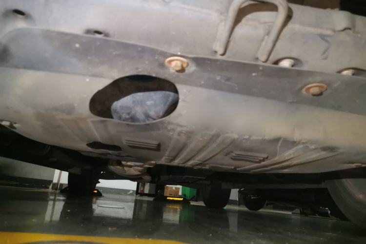 Used Kia Sorento 2012 2.4L Gasoline Comfort Edition Chassis Front