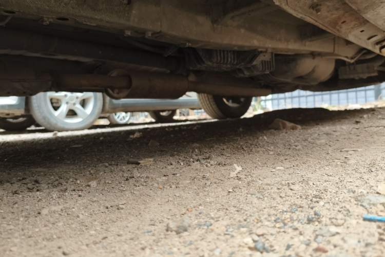 Used Kia Sorento 2012 2.4L Gasoline Comfort Edition Chassis Front Left