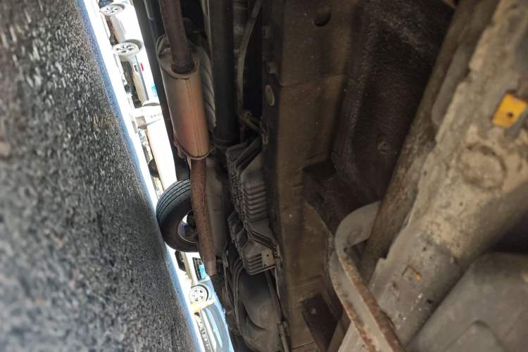 Used Kia Sorento 2012 2.4L Gasoline Luxury Edition Chassis Front Left