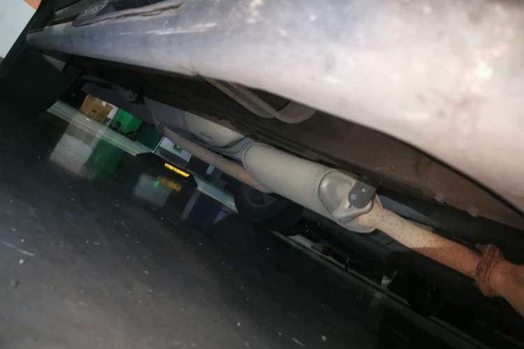 Used Kia Sorento 2012 2.4L Gasoline Comfort Edition Chassis Front Right