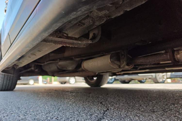 Used Kia Sorento 2012 2.4L Gasoline Luxury Edition Chassis Front Right