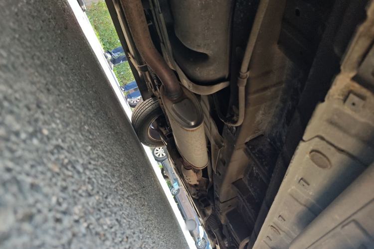 Used Kia Sorento 2012 2.4L Gasoline Luxury Edition Chassis Rear Right