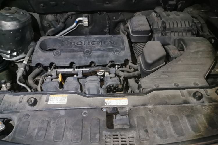 Used Kia Sorento 2012 2.4L Gasoline Comfort Edition Engine Bay