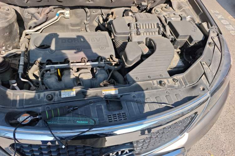 Used Kia Sorento 2012 2.4L Gasoline Luxury Edition Engine Bay Left