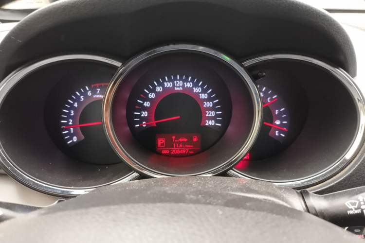 Used Kia Sorento 2012 2.4L Gasoline Comfort Edition Instrument Cluster