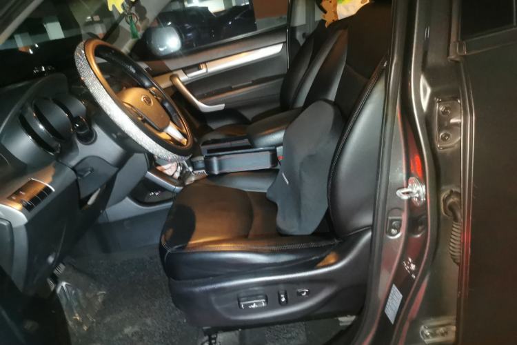 Used Kia Sorento 2012 2.4L Gasoline Comfort Edition Left Front Seat