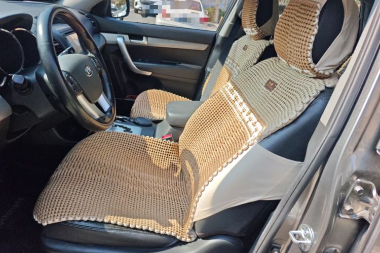 Used Kia Sorento 2012 2.4L Gasoline Luxury Edition Left Front Seat
