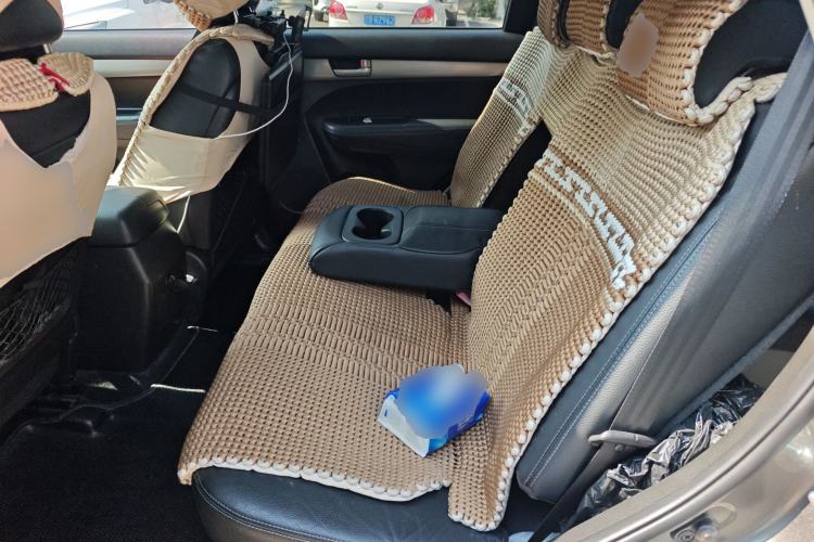 Used Kia Sorento 2012 2.4L Gasoline Luxury Edition Left Rear Seat
