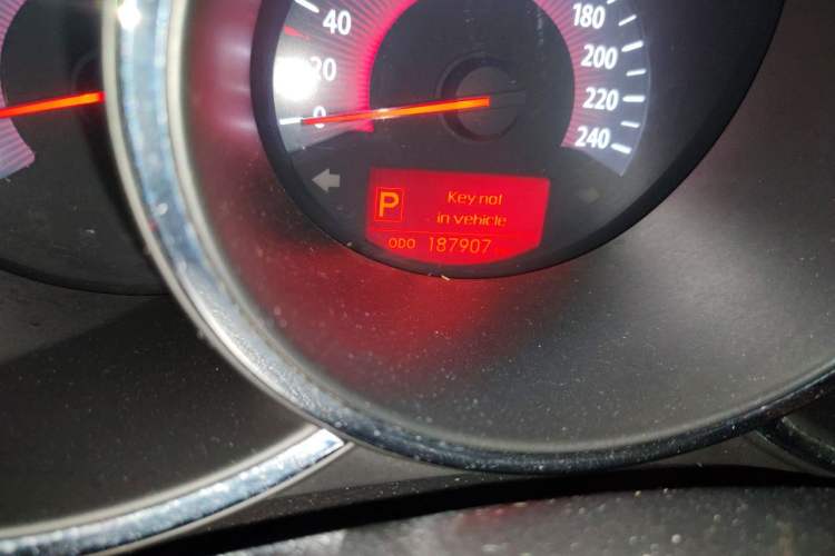Used Kia Sorento 2012 2.4L Gasoline Luxury Edition Odometer Close Up