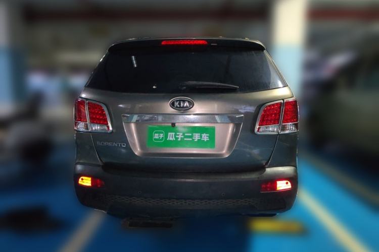 Used Kia Sorento 2012 2.4L Gasoline Luxury Edition Rear