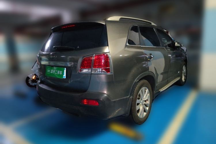 Used Kia Sorento 2012 2.4L Gasoline Luxury Edition Rear Right 45 Deg