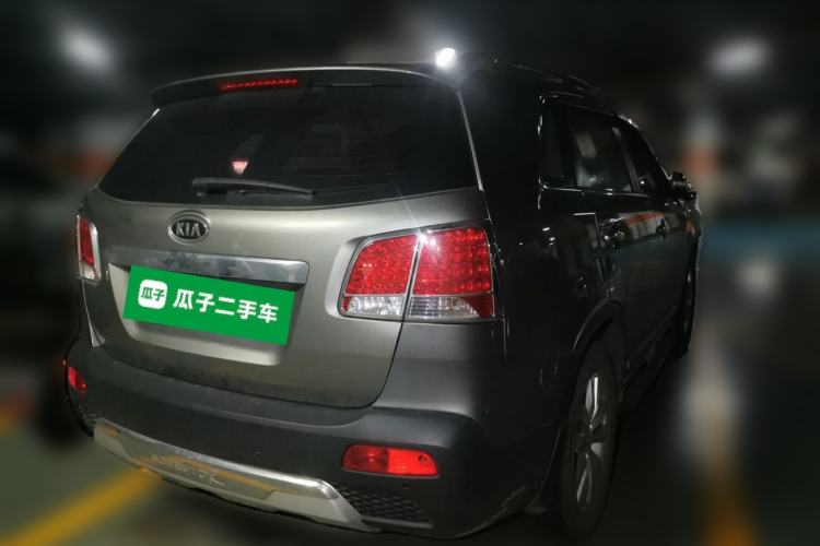 Used Kia Sorento 2012 2.4L Gasoline Comfort Edition Rear Right 45 Deg