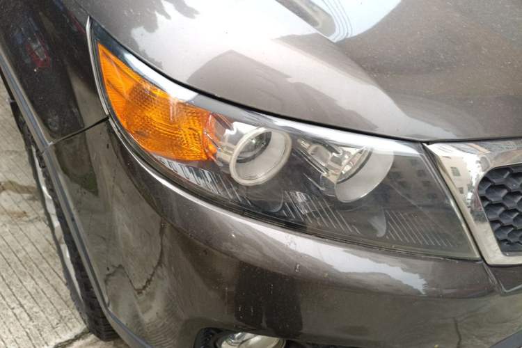 Used Kia Sorento 2012 2.2T Diesel Luxury Edition Right Front Headlight