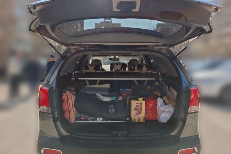 Used Kia Sorento 2012 2.4L Gasoline Luxury Edition Trunk