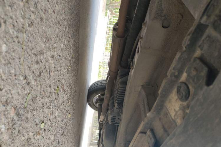 Used Kia Sorento 2012 2.4L Gasoline Supreme Edition Chassis Front Left