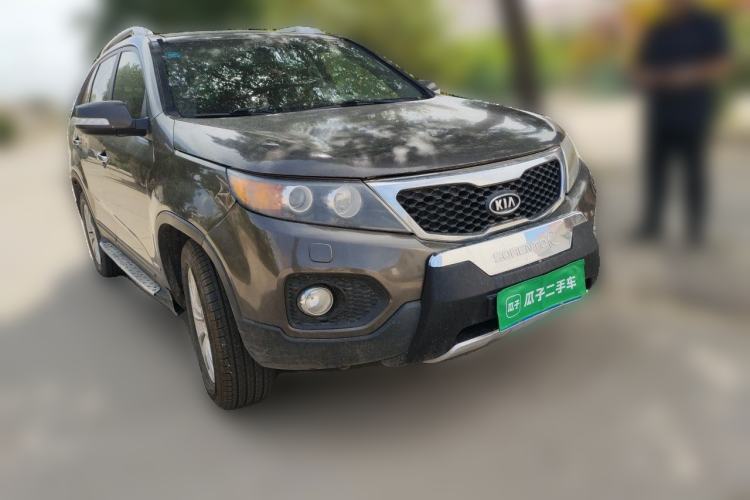 Used Kia Sorento 2012 2.4L Gasoline Supreme Edition Front Right 45 Deg