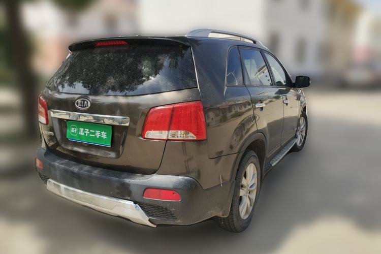 Used Kia Sorento 2012 2.4L Gasoline Supreme Edition Rear Right 45 Deg