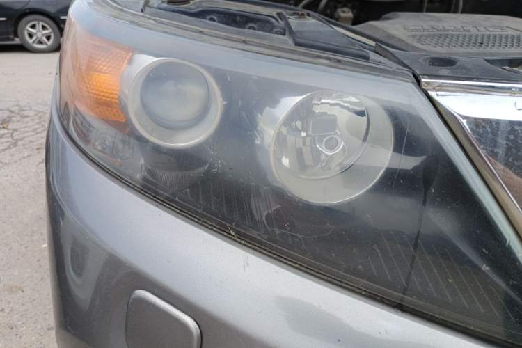 Used Kia Sorento 2012 2.2T Diesel Supreme Edition Right Front Headlight