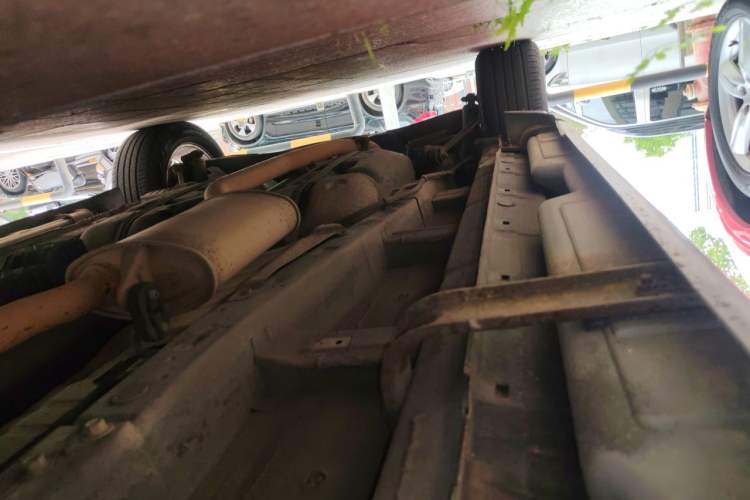 Used Kia Sorento 2012 2.4L Gasoline Supreme Edition Chassis Front Right
