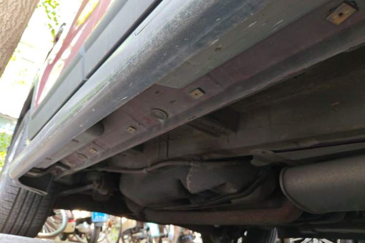 Used Kia Sorento 2012 2.4L Gasoline Luxury Edition Chassis Front Right