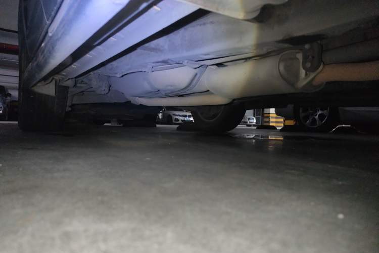 Used Kia Sorento 2012 2.4L Gasoline Supreme Edition Chassis Front Right