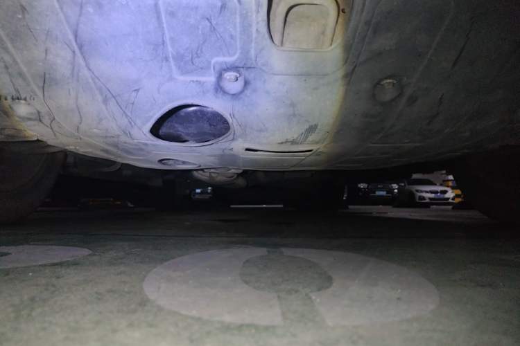 Used Kia Sorento 2012 2.4L Gasoline Supreme Edition Chassis Front