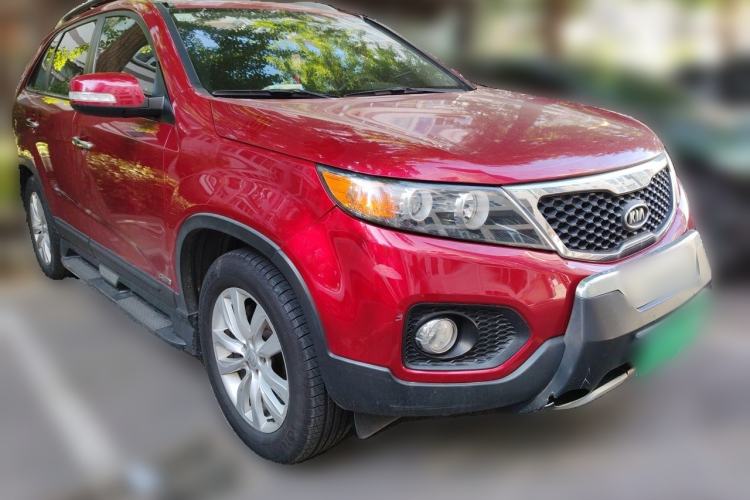 Used Kia Sorento 2012 2.4L Gasoline Luxury Edition Front Right 45 Deg