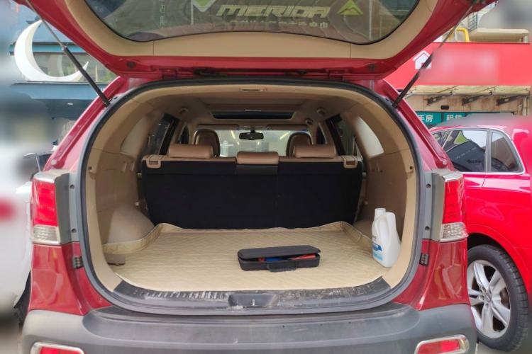 Used Kia Sorento 2012 2.4L Gasoline Supreme Edition Trunk