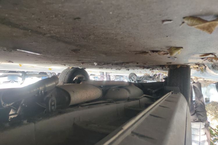 Used Kia Sorento 2012 2.4L Gasoline Comfort Edition Chassis Front Right
