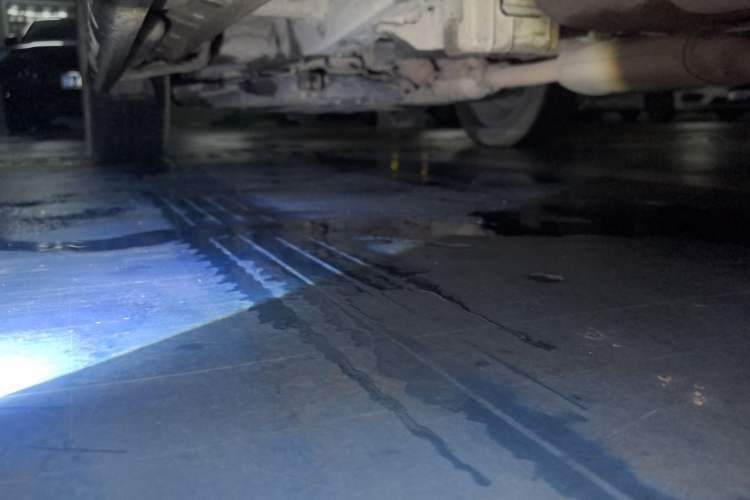 Used Kia Sorento 2012 2.4L Gasoline Comfort Edition Chassis Rear Left