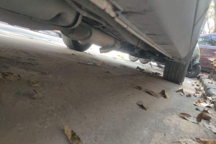 Used Kia Sorento 2012 2.4L Gasoline Comfort Edition Chassis Rear Right