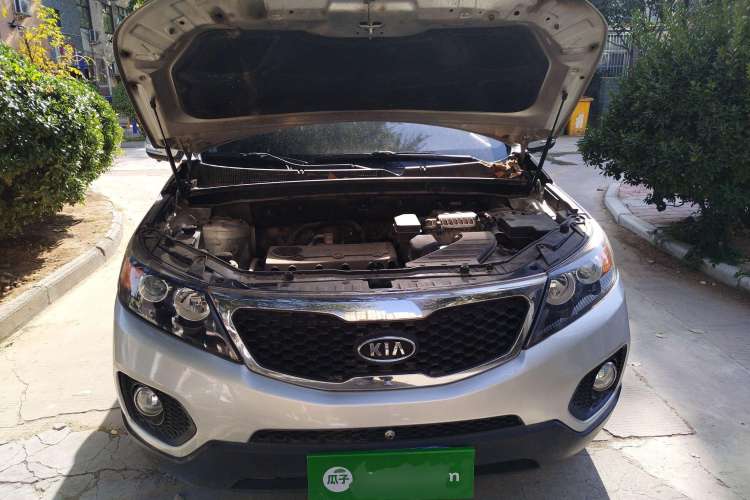 Used Kia Sorento 2012 2.4L Gasoline Comfort Edition Engine Bay
