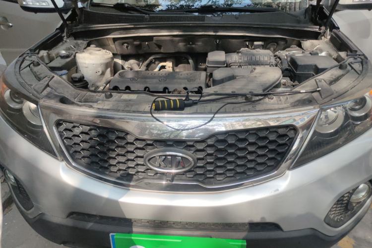 Used Kia Sorento 2012 2.4L Gasoline Comfort Edition Engine Bay