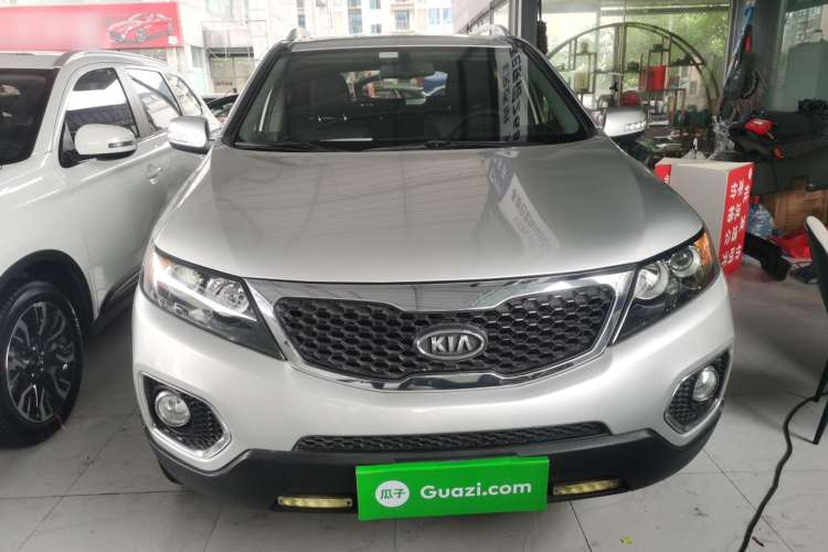 Used Kia Sorento 2012 2.4L Gasoline Luxury Edition Front