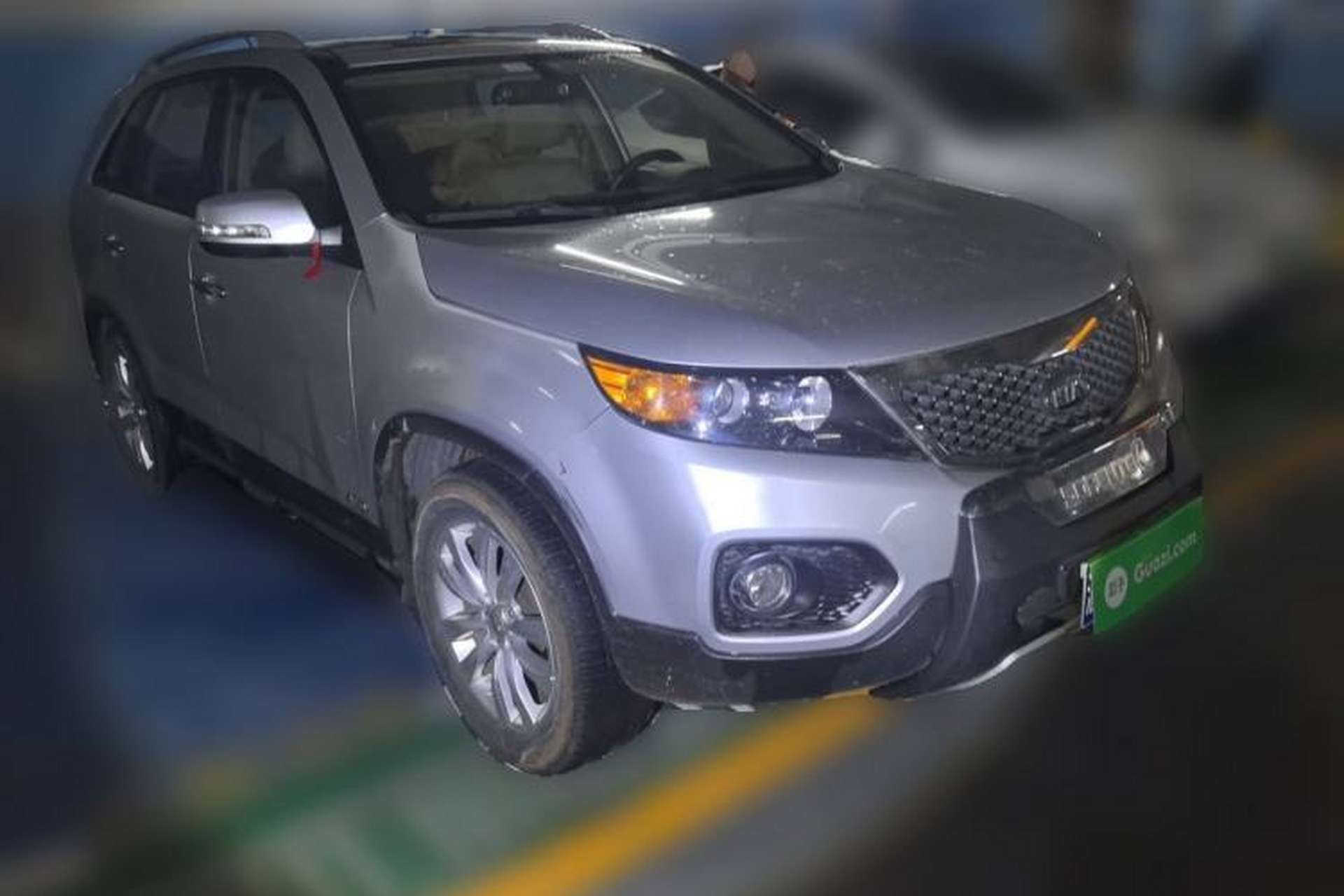 Used Kia Sorento 2012 2.4L Gasoline Comfort Edition Front Right 45 Deg