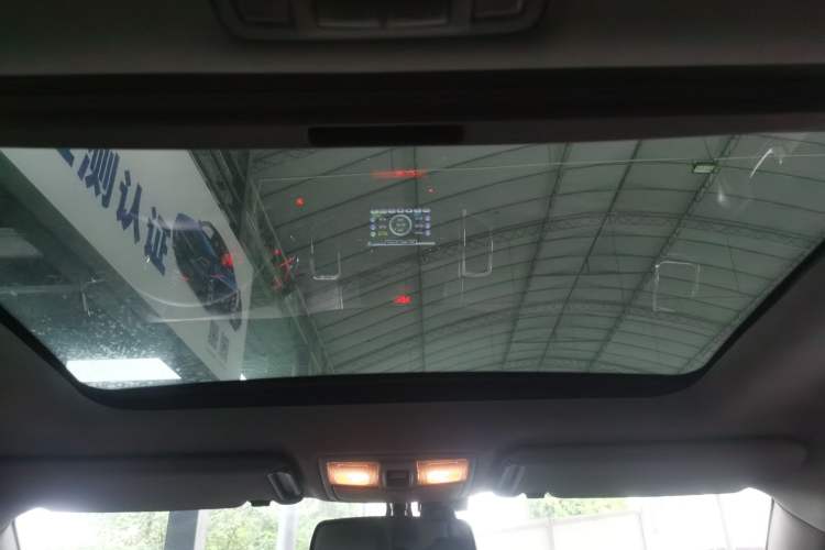 Used Kia Sorento 2012 2.4L Gasoline Luxury Edition Headliner