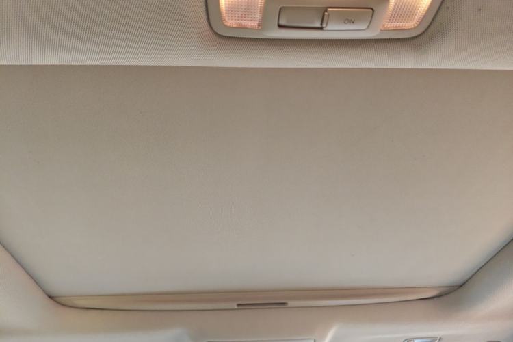 Used Kia Sorento 2012 2.2T Diesel Luxury Edition Headliner