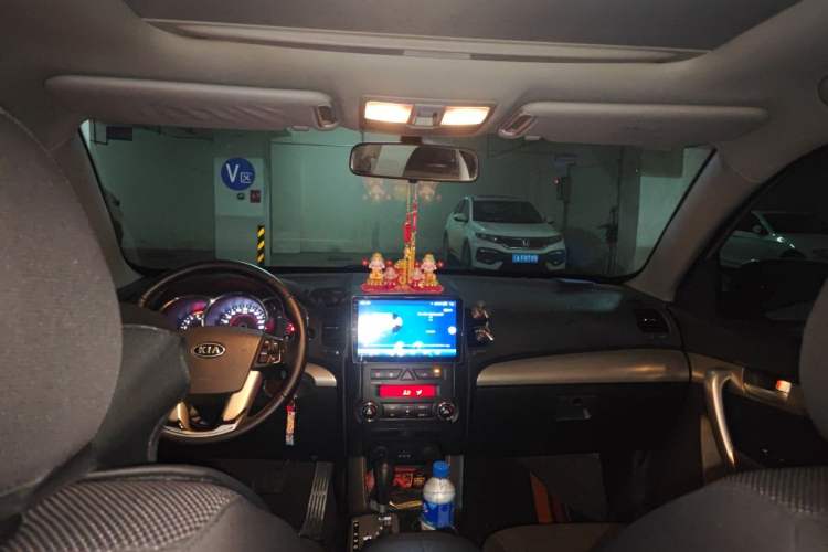 Used Kia Sorento 2012 2.2T Diesel Comfort Edition Headliner