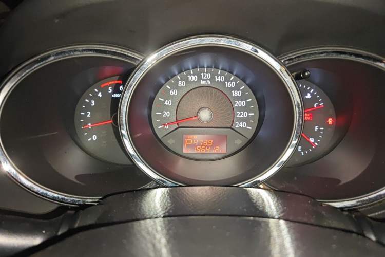 Used Kia Sorento 2012 2.2T Diesel Comfort Edition Instrument Cluster