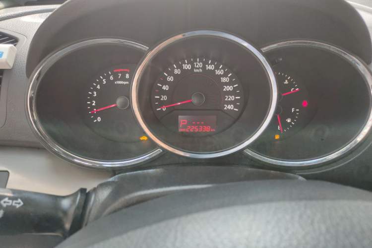 Used Kia Sorento 2012 2.4L Gasoline Comfort Edition Instrument Cluster