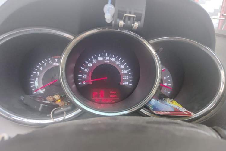 Used Kia Sorento 2012 2.4L Gasoline Luxury Edition Instrument Cluster