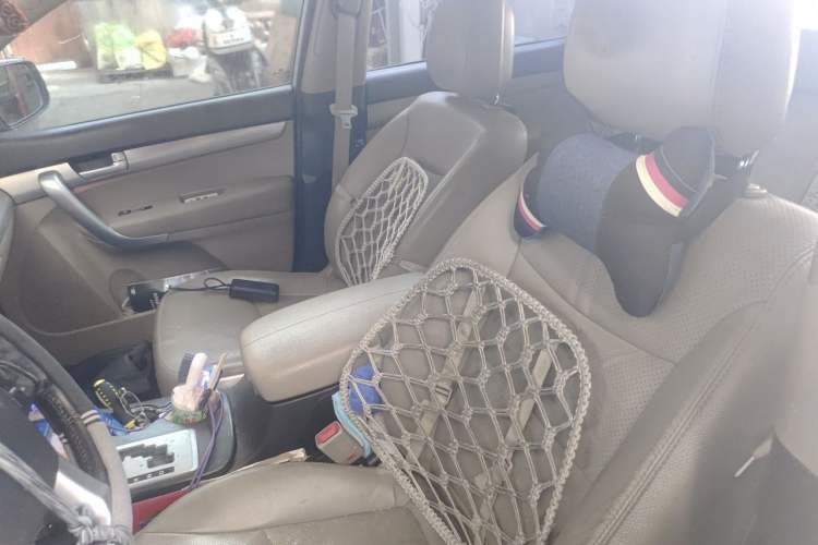 Used Kia Sorento 2012 2.4L Gasoline Luxury Edition Left Front Seat