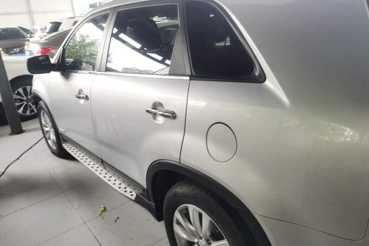 Used Kia Sorento 2012 2.4L Gasoline Luxury Edition Left Side