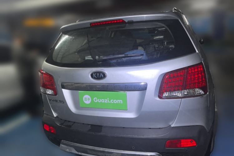 Used Kia Sorento 2012 2.4L Gasoline Comfort Edition Rear