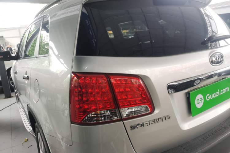 Used Kia Sorento 2012 2.4L Gasoline Luxury Edition Rear Left 45 Deg