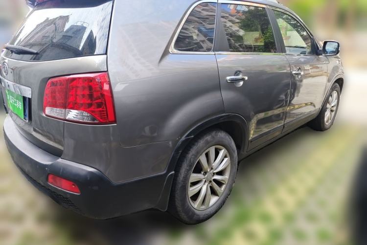 Used Kia Sorento 2012 2.4L Gasoline Luxury Edition Rear Right 45 Deg