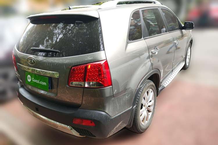 Used Kia Sorento 2012 2.4L Gasoline Supreme Edition Rear Right 45 Deg